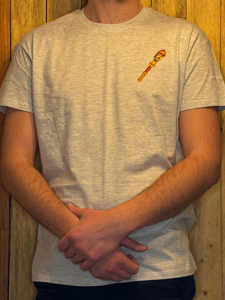 t-shirt met borstopdruk scepter